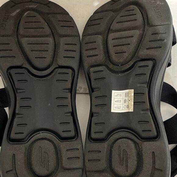 Skechers Women's Black GO WALK Arch Fit Astonish Strap Sandals Size 10 - Picture 9 of 12